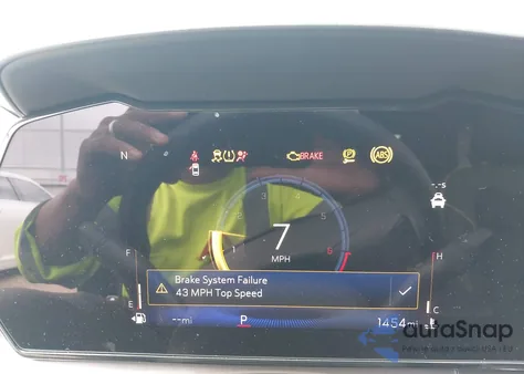 2025 Chevrolet Trax Fwd Activ from USA, damaged, VIN KL77LKEP7SC258327